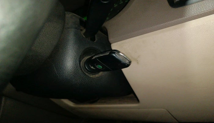 2012 Skoda Rapid ELEGANCE 1.6 TDI CR MT, Diesel, Manual, 1,48,221 km, interior