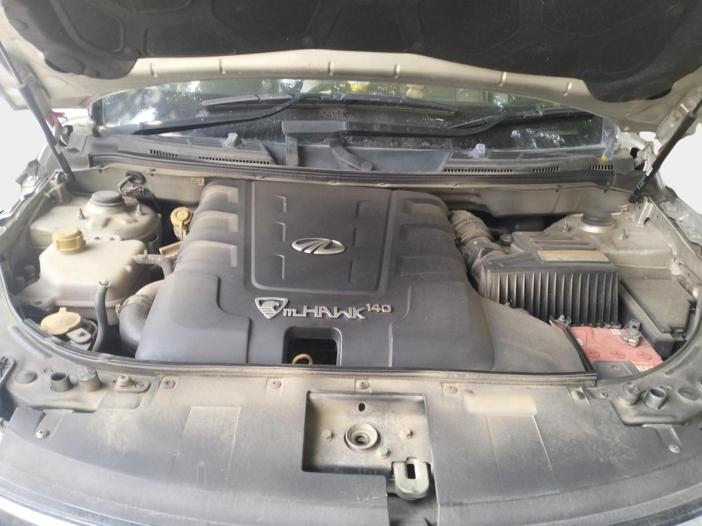 2016 Mahindra XUV500 W10, Diesel, Manual, 54,208 km, exterior