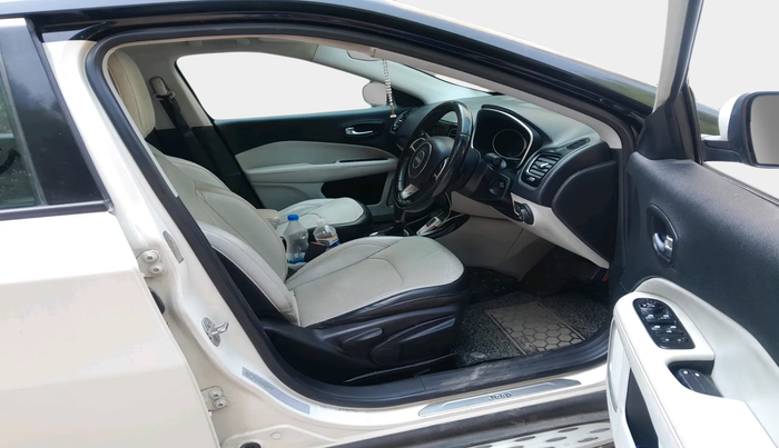 2018 Jeep Compass LIMITED (O) 1.4 PETROL AT, Petrol, Automatic, 1,42,740 km, interior