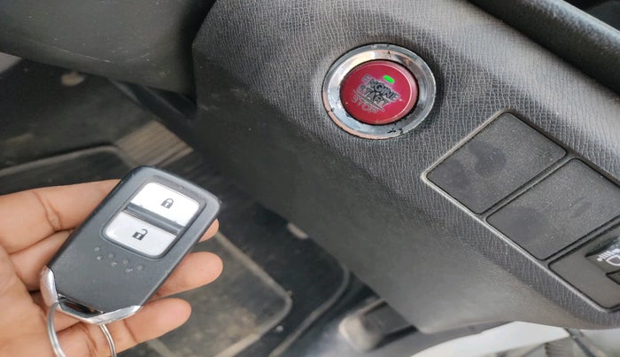 2018 Honda BR-V 1.5L I- DTEC VX, Diesel, Manual, 1,09,765 km, interior