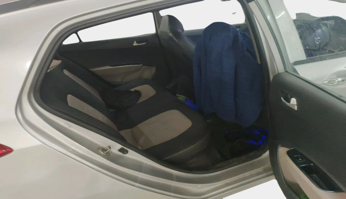 2014 Hyundai Grand i10 ASTA (O) 1.2 KAPPA VTVT, Petrol, Manual, 1,20,766 km, interior