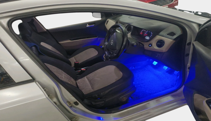 2014 Hyundai Grand i10 ASTA (O) 1.2 KAPPA VTVT, Petrol, Manual, 1,20,766 km, interior