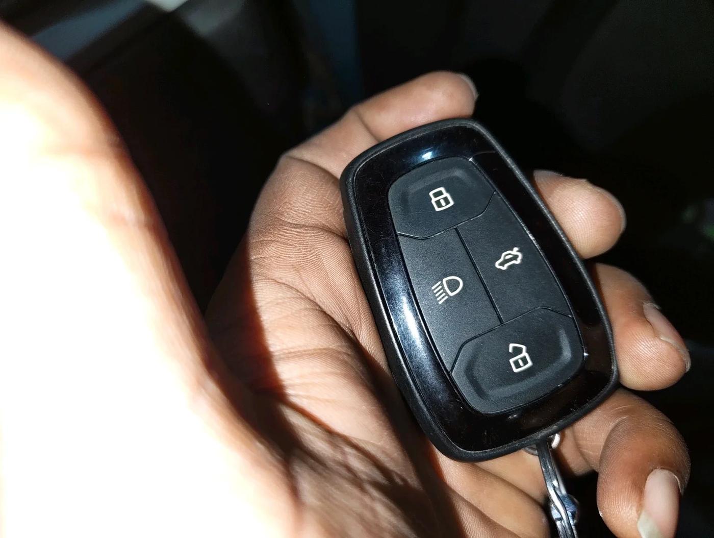 2023 Tata PUNCH ACCOMPLISHED DAZZLE PACK MT, Petrol, Manual, 40,260 km, interior