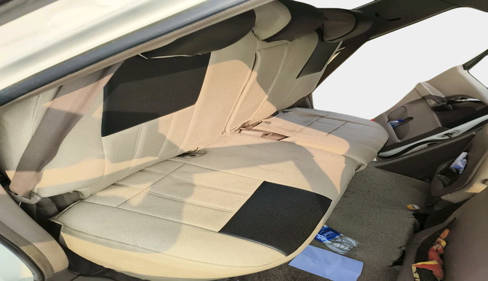 2013 Mahindra XUV500 W8, Diesel, Manual, 2,19,777 km, interior