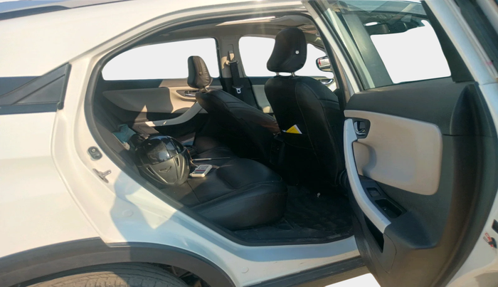 2024 Tata NEXON CREATIVE+ SUNROOF DCA 1.2 PETROL, Petrol, Automatic, 37,612 km, interior