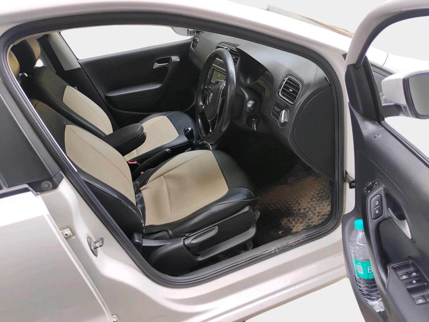 2019 Volkswagen Polo HIGHLINE PLUS 1.5, Diesel, Manual, 1,27,620 km, interior