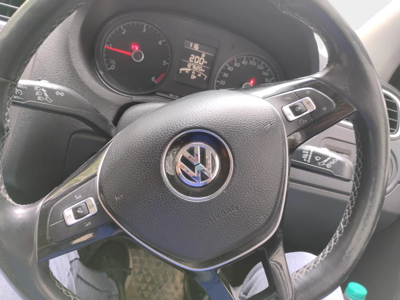 2019 Volkswagen Polo HIGHLINE PLUS 1.5, Diesel, Manual, 1,27,620 km, interior