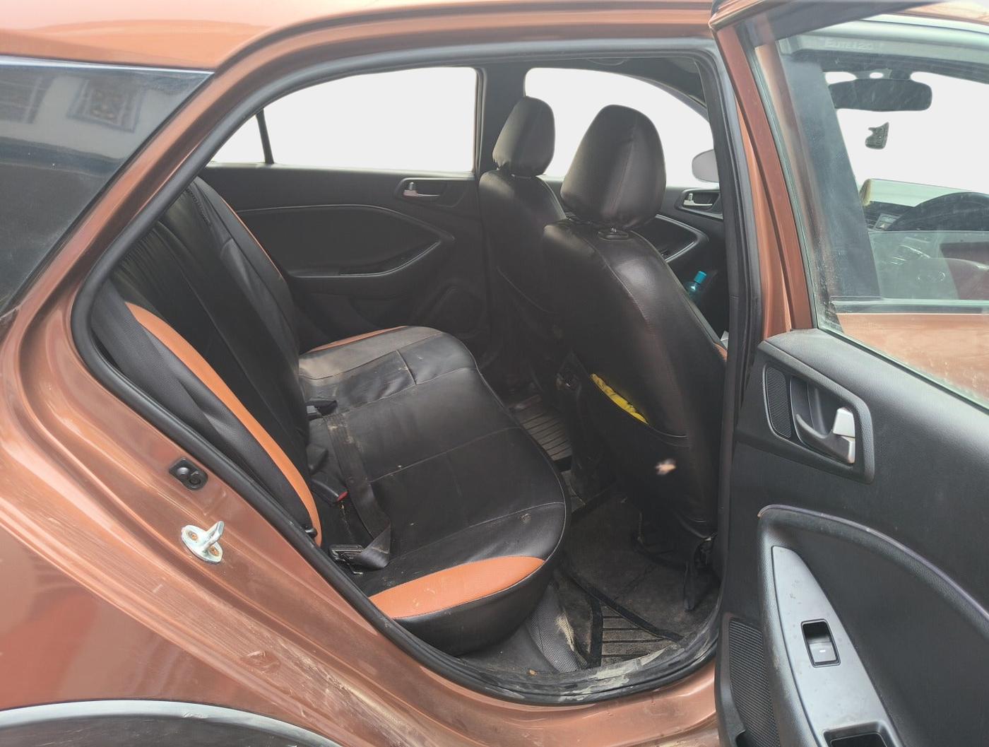 2016 Hyundai i20 Active 1.2 SX, Petrol, Manual, 32,000 km, interior