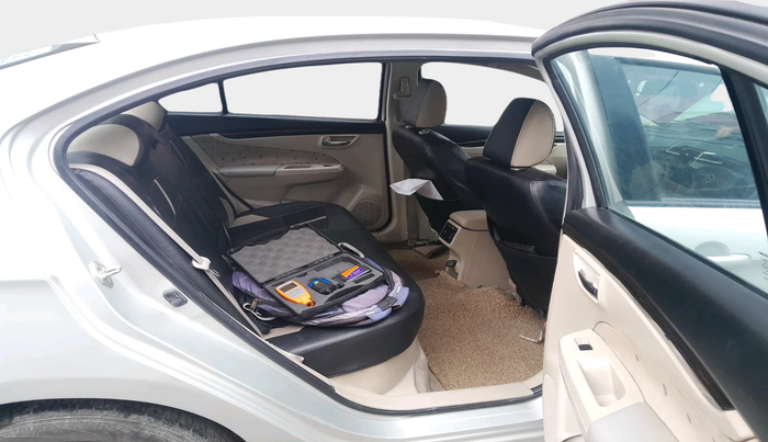 2017 Maruti Ciaz DELTA DIESEL 1.3, Diesel, Manual, 1,38,794 km, interior