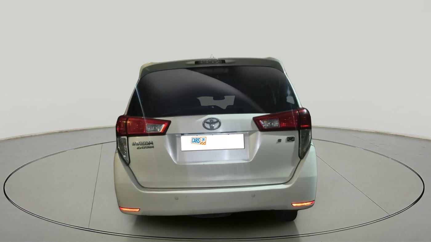 2017 Toyota Innova Crysta 2.4 VX 7 STR, Diesel, Manual, 1,86,195 km, exterior