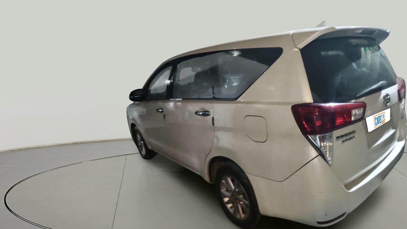2017 Toyota Innova Crysta 2.4 VX 7 STR, Diesel, Manual, 1,86,195 km, exterior