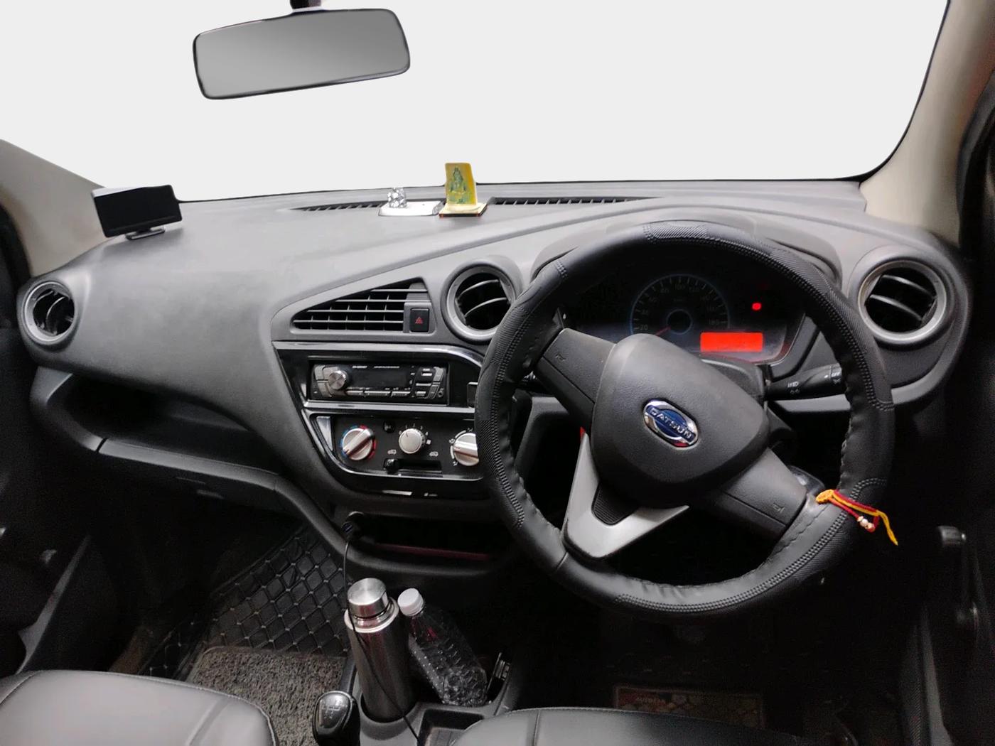 2017 Datsun Redi Go T (O), Petrol, Manual, 59,879 km, interior