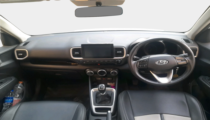 2022 Hyundai VENUE SX 1.5 CRDI, Diesel, Manual, 47,283 km, interior