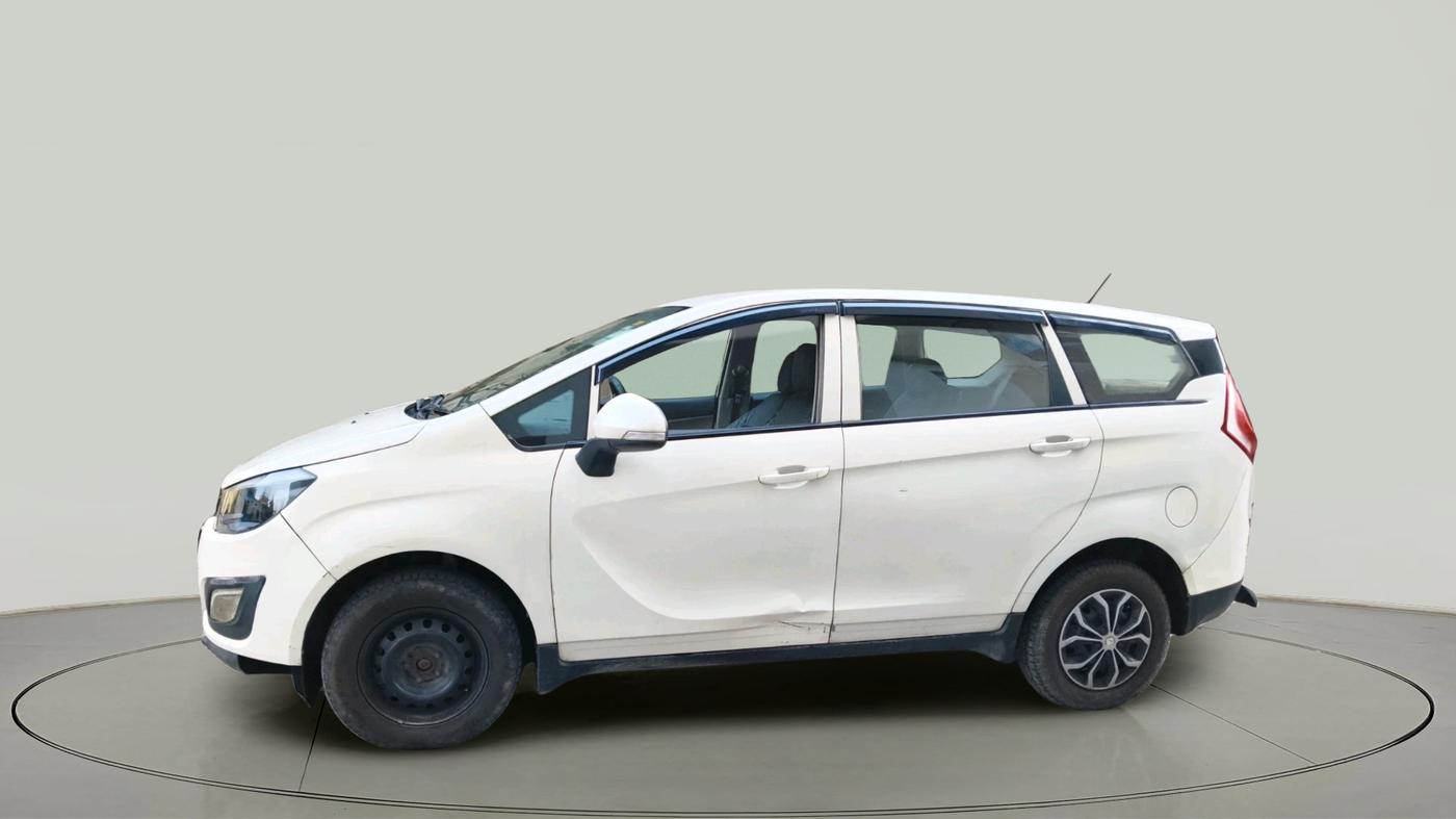 2018 Mahindra MARAZZO M4 7 STR, Diesel, Manual, 97,344 km, exterior