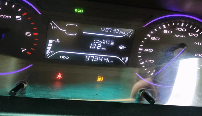 2018 Mahindra MARAZZO M4 7 STR, Diesel, Manual, 97,344 km, interior