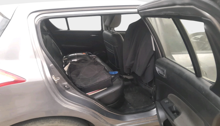 2015 Maruti Swift VDI ABS, Diesel, Manual, 1,91,811 km, interior