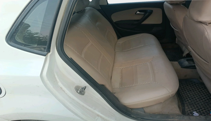 2013 Volkswagen Polo HIGHLINE DIESEL, Diesel, Manual, 1,01,256 km, interior