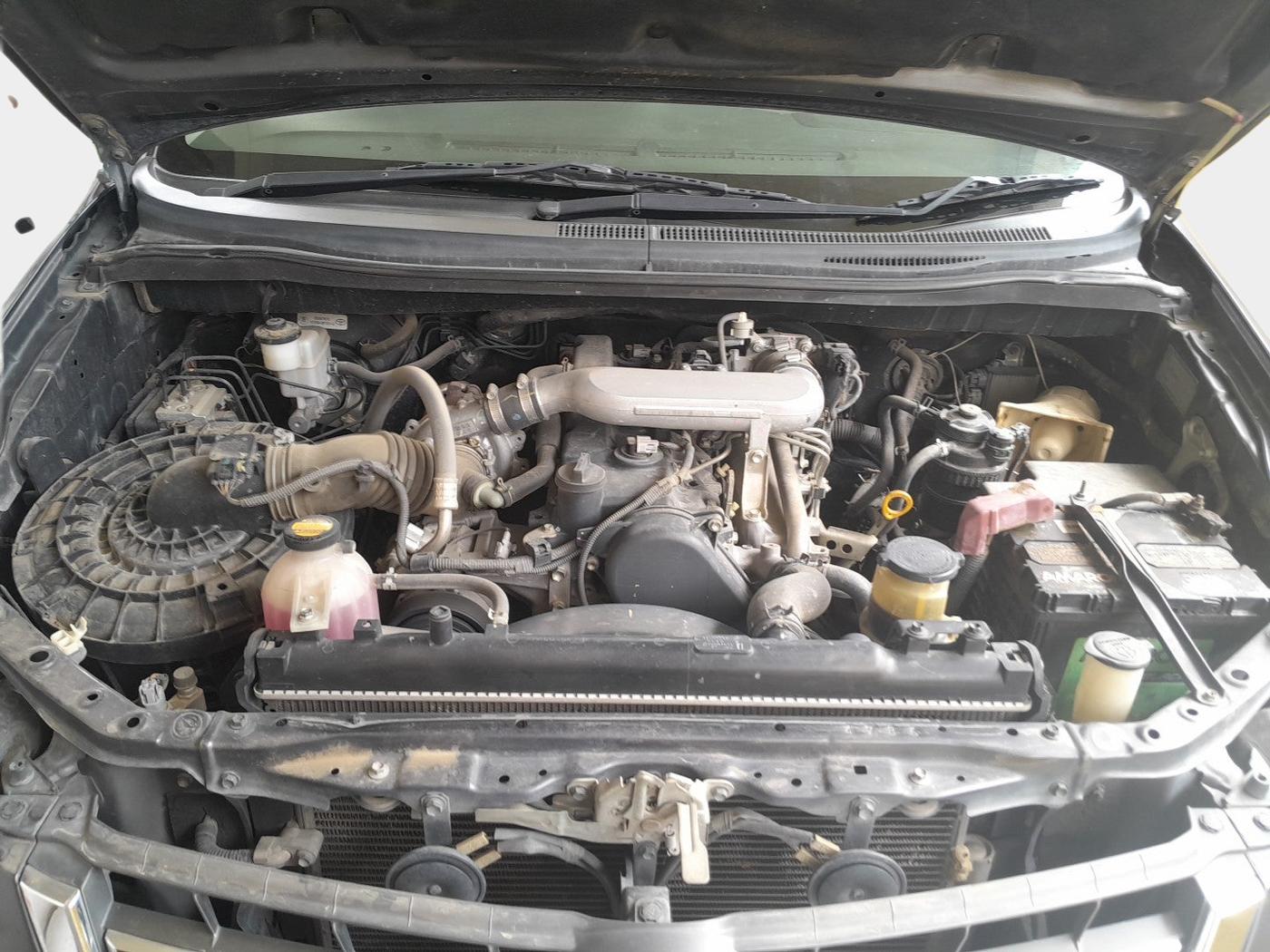 2016 Toyota Innova 2.5 GX 7 STR, Diesel, Manual, 65,742 km, exterior