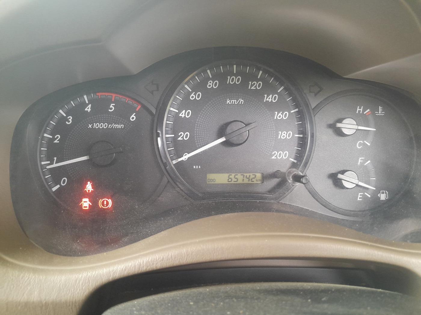 2016 Toyota Innova 2.5 GX 7 STR, Diesel, Manual, 65,742 km, interior