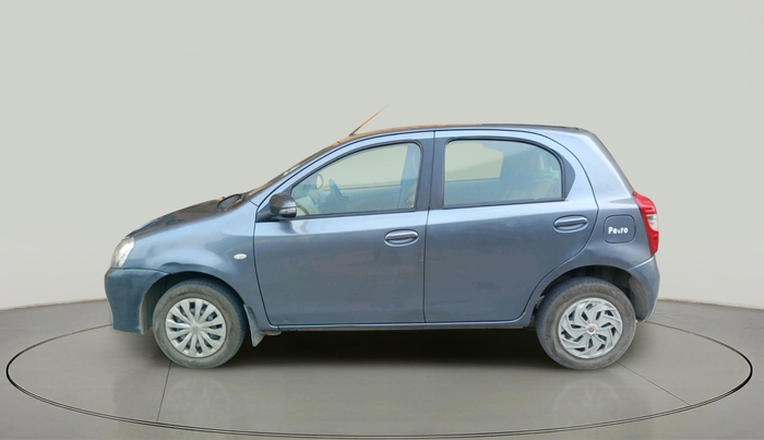 2015 Toyota Etios Liva V, Petrol, Manual, 1,25,703 km, exterior