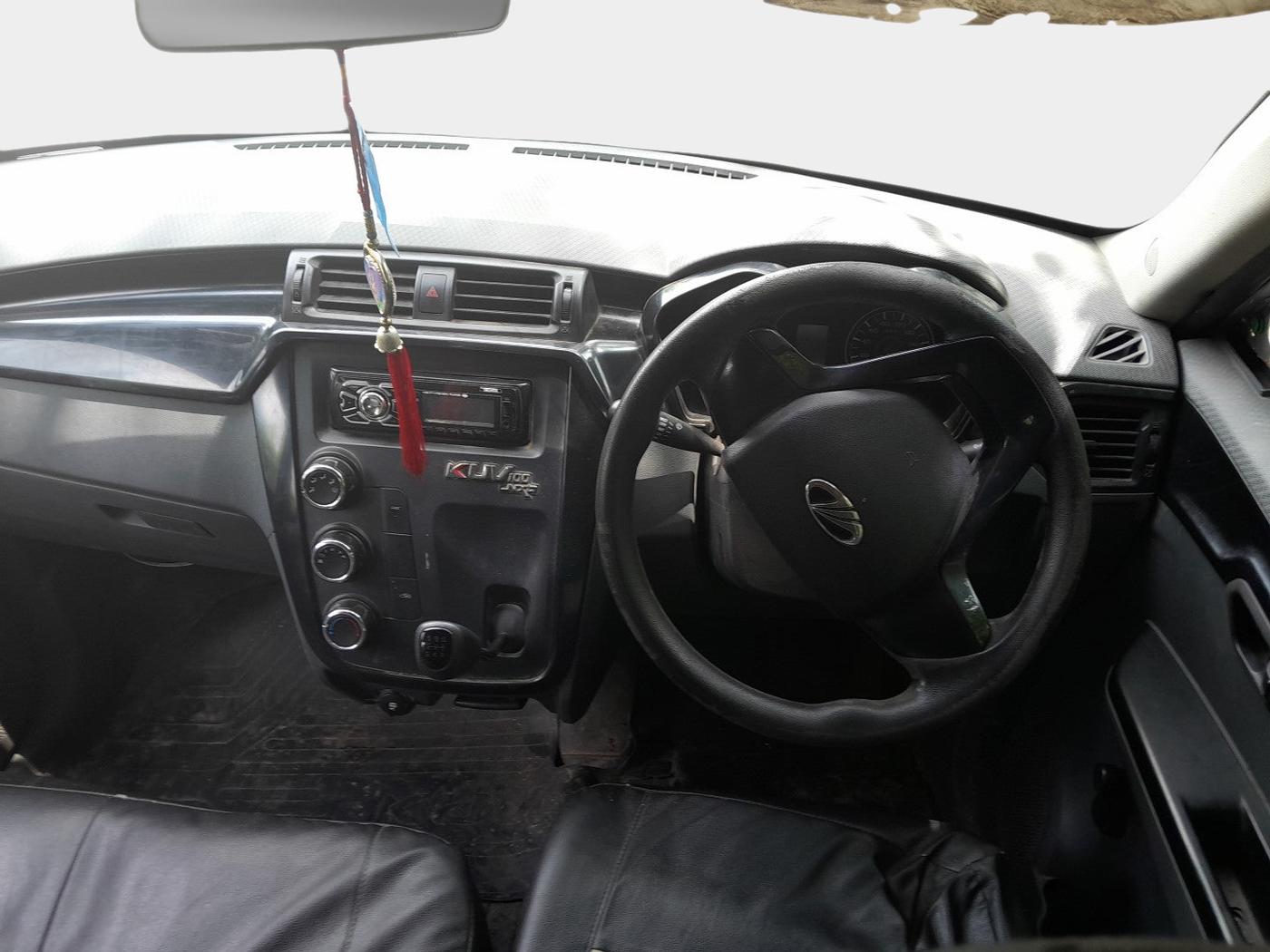 2018 Mahindra KUV 100 NXT K2 P 6 STR, Petrol, Manual, 49,750 km, interior
