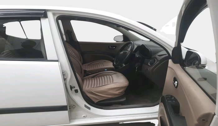 2010 Hyundai i10 MAGNA 1.2, Petrol, Manual, 74,244 km, interior