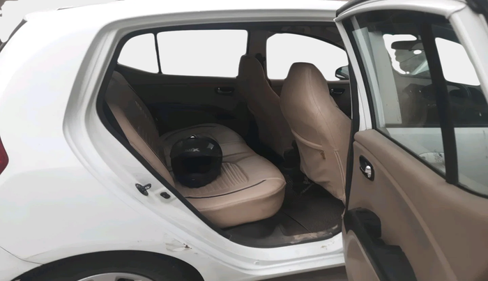 2010 Hyundai i10 MAGNA 1.2, Petrol, Manual, 74,244 km, interior