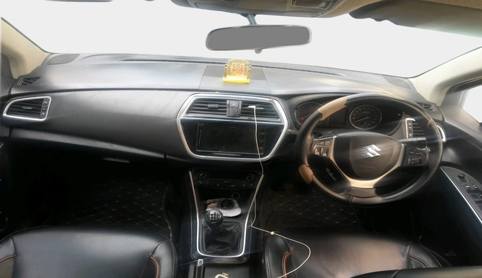 2017 Maruti S Cross ZETA 1.3, Diesel, Manual, 1,34,914 km, interior