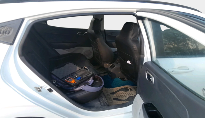 2021 Hyundai GRAND I10 NIOS SPORTZ 1.2 KAPPA VTVT CNG, Petrol, Manual, 77,698 km, interior