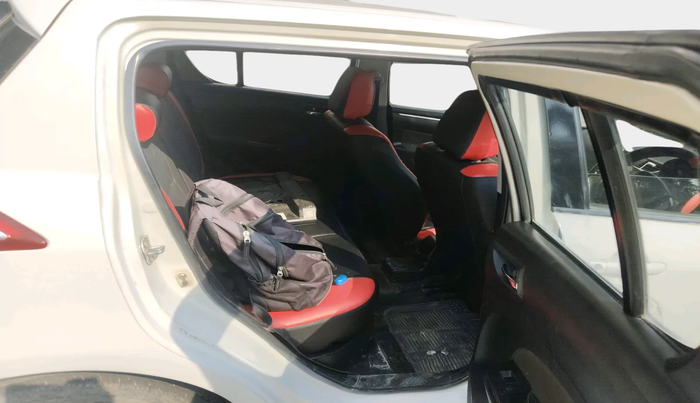 2014 Maruti Swift VDI, Diesel, Manual, 2,33,536 km, interior