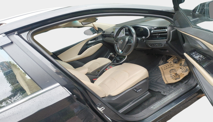 2023 MG HECTOR SHARP PRO 1.5 TURBO MT PETROL, Petrol, Manual, 66,535 km, interior