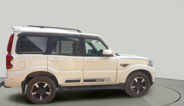 2022 Mahindra SCORPIO CLASSIC S11 7STR, Diesel, Manual, 91,637 km, exterior