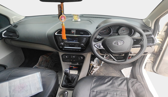 2018 Tata Tiago XZ PETROL, Petrol, Manual, 43,342 km, interior