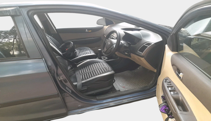 2012 Hyundai i20 SPORTZ 1.2, Petrol, Manual, 70,249 km, interior