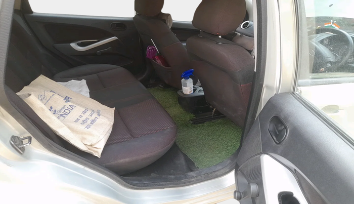 2010 Ford Figo TITANIUM 1.2 PETROL, Petrol, Manual, 1,28,010 km, interior