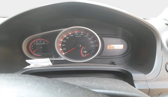 2010 Ford Figo TITANIUM 1.2 PETROL, Petrol, Manual, 1,28,010 km, interior
