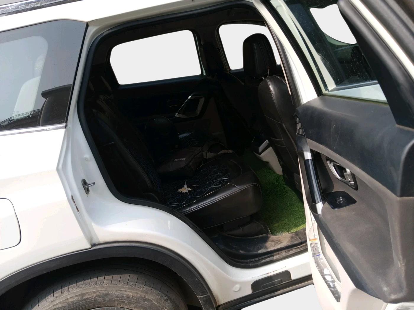 2021 Tata Safari XT PLUS, Diesel, Manual, 1,94,150 km, interior