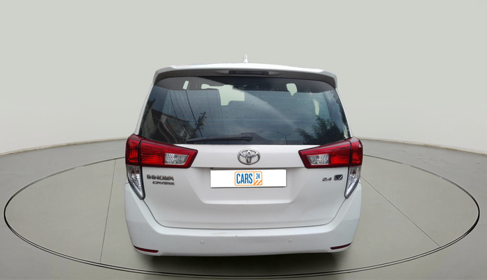 2017 Toyota Innova Crysta 2.4 VX 8 STR, Diesel, Manual, 1,30,552 km, exterior