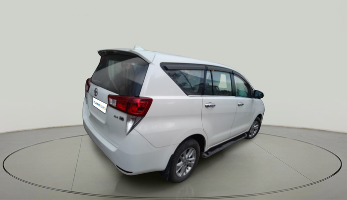 2017 Toyota Innova Crysta 2.4 VX 8 STR, Diesel, Manual, 1,30,552 km, exterior