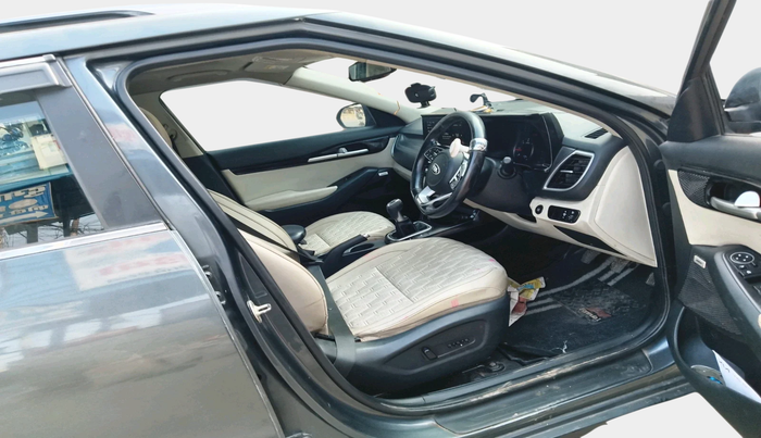 2019 KIA SELTOS HTX PLUS 1.5 DIESEL, Diesel, Manual, 1,27,466 km, interior