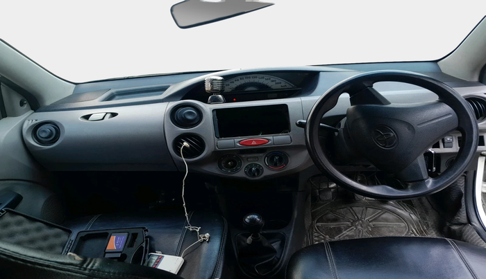 2011 Toyota Etios G, Petrol, Manual, 1,22,182 km, interior