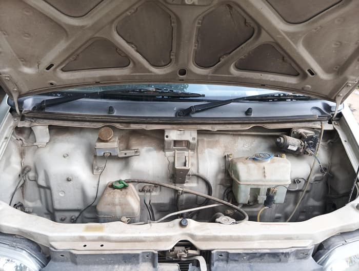2018 Maruti Eeco 5 STR, Petrol, Manual, 1,31,039 km, exterior