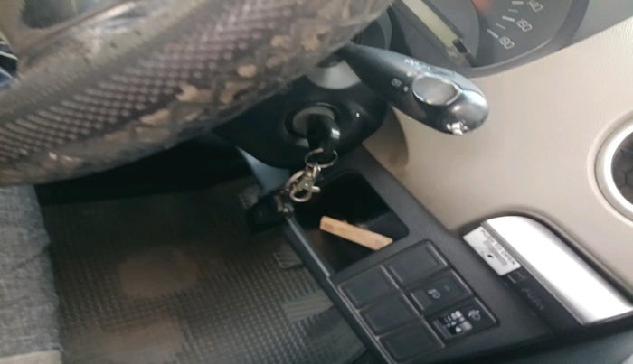 2013 Maruti Wagon R 1.0 LXI, Petrol, Manual, 38,997 km, interior