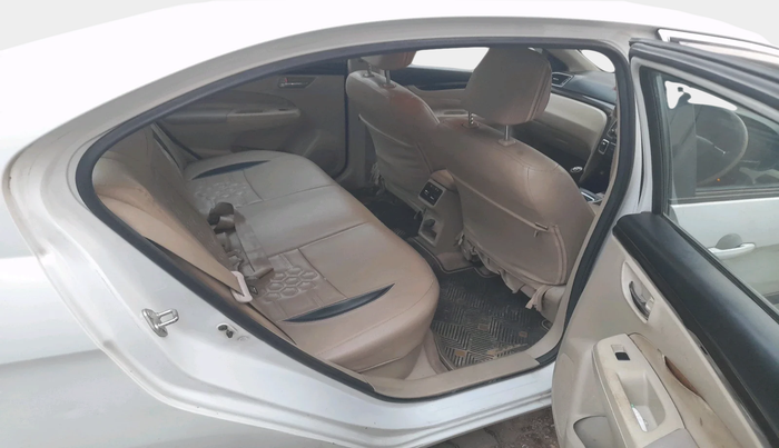 2016 Maruti Ciaz VXI+, Petrol, Manual, 1,35,568 km, interior