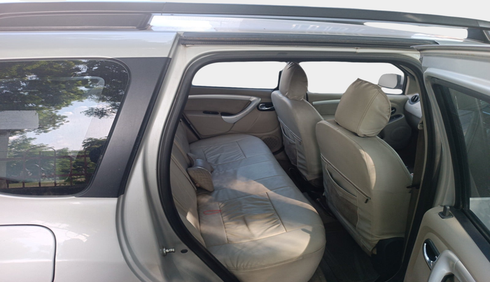 2014 Nissan Terrano XL D PLUS, Diesel, Manual, 1,43,073 km, interior