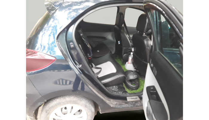 2022 Tata Tiago XT (O) PETROL, Petrol, Manual, 28,384 km, interior