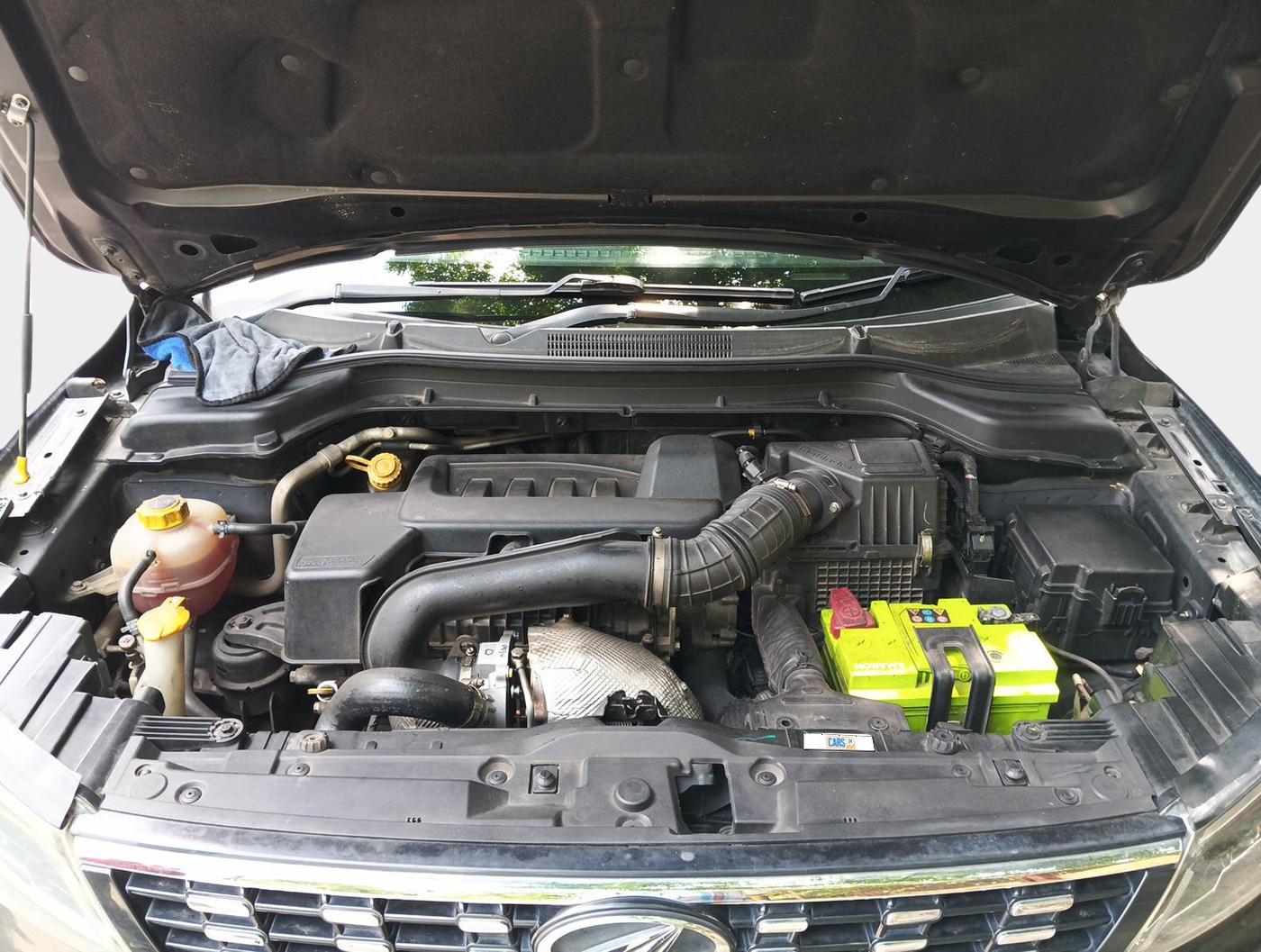 2020 Mahindra XUV300 W8 1.5 DIESEL, Diesel, Manual, 82,700 km, exterior