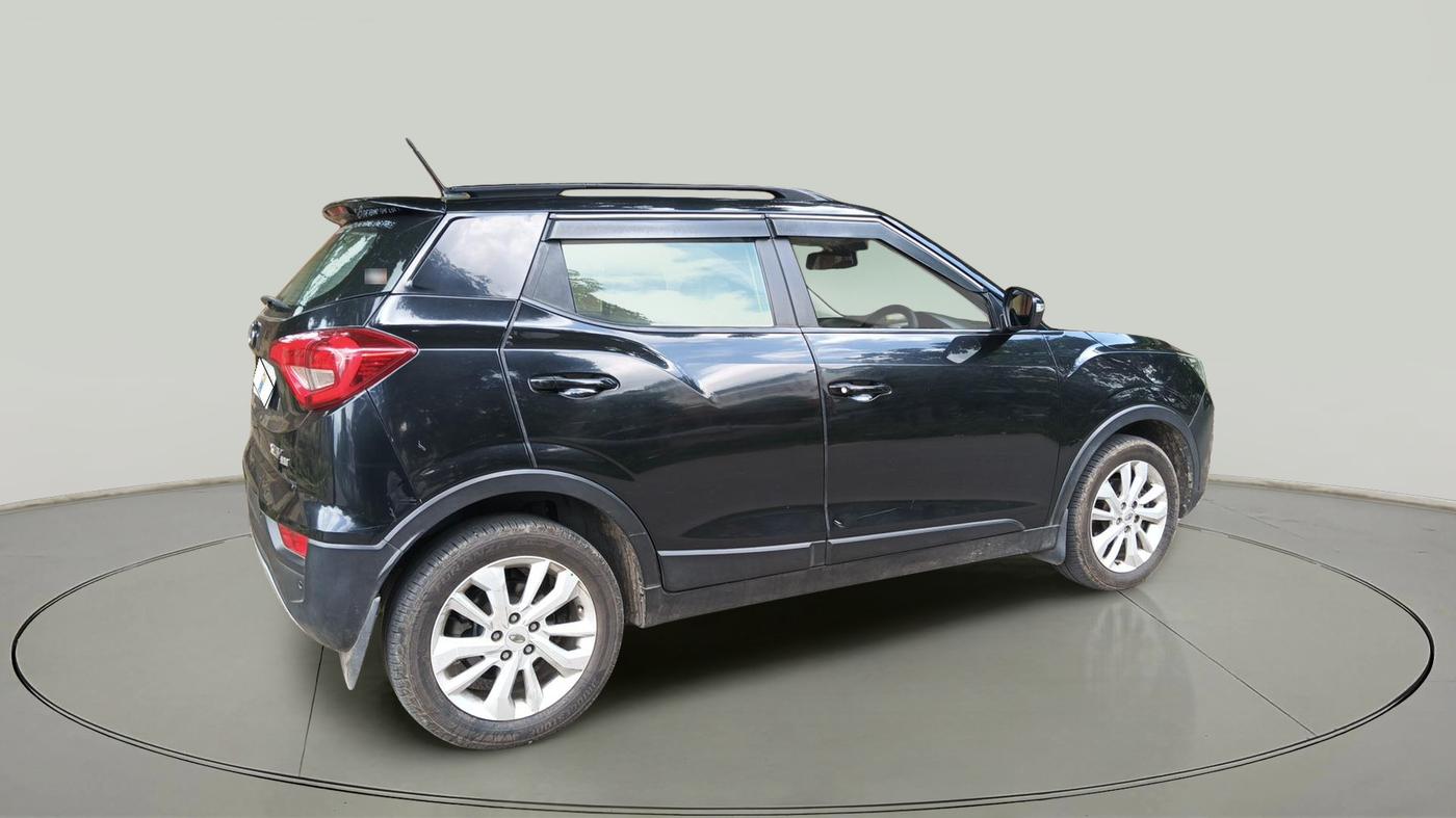 2020 Mahindra XUV300 W8 1.5 DIESEL, Diesel, Manual, 82,700 km, exterior
