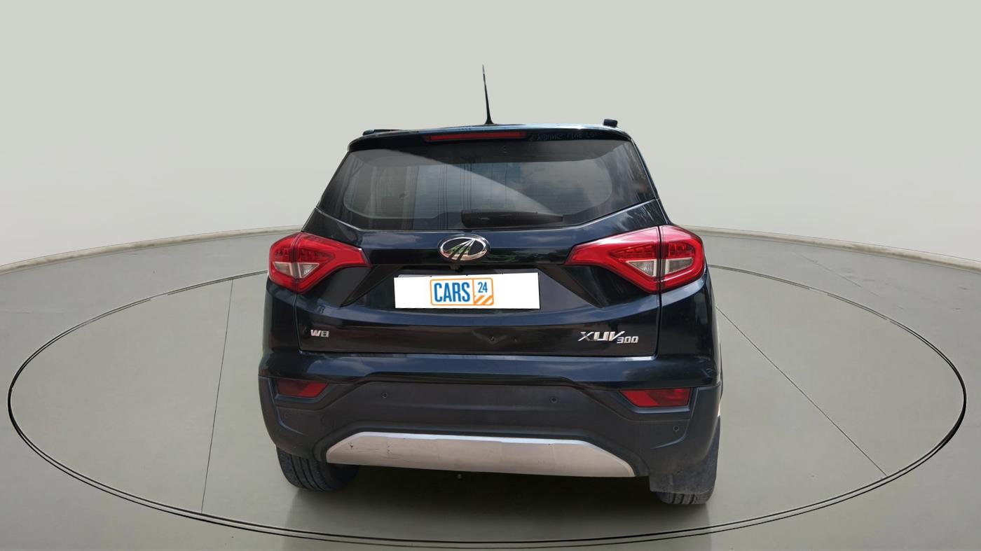 2020 Mahindra XUV300 W8 1.5 DIESEL, Diesel, Manual, 82,700 km, exterior