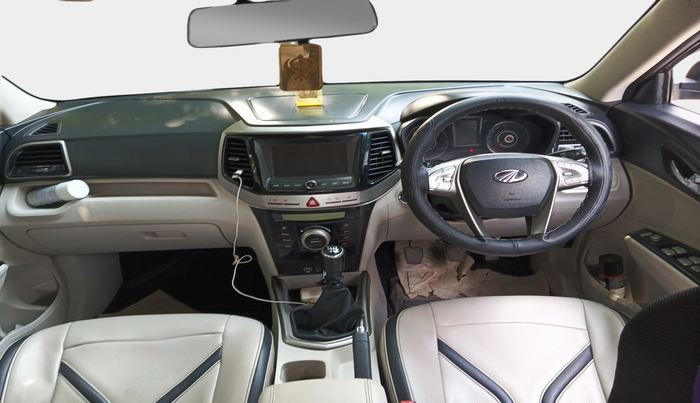 2020 Mahindra XUV300 W8 1.5 DIESEL, Diesel, Manual, 81,992 km, interior